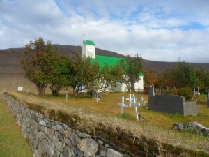 Kirkjan a&eth; Sta&eth; &iacute; S&uacute;gandafir&eth;i.